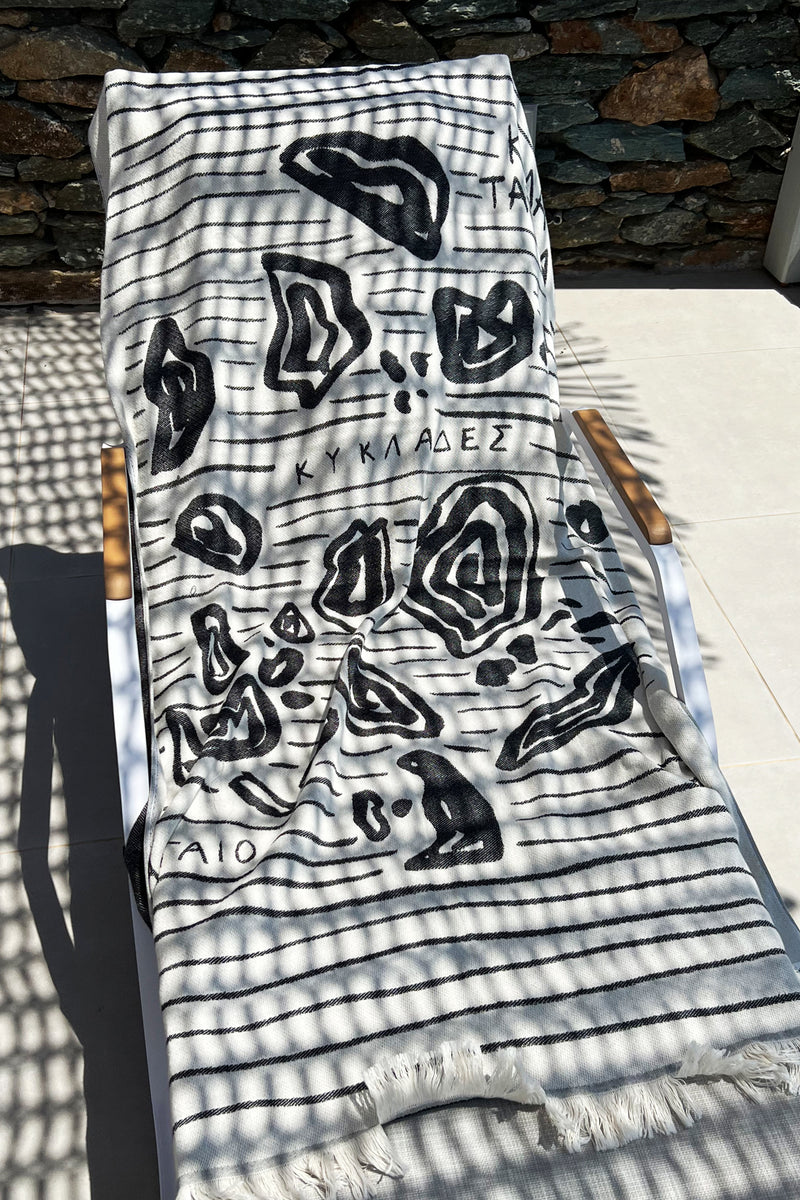 “Aigaio” Beach Towel in Black