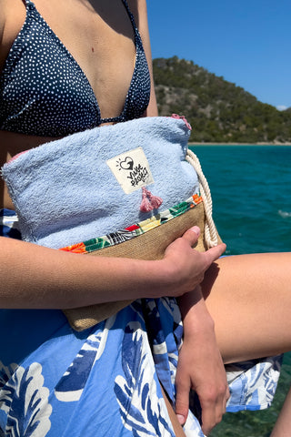 Lagoon 𝐌𝐞𝐝𝐢𝐮𝐦 Waterproof Beach Clutch Bag
