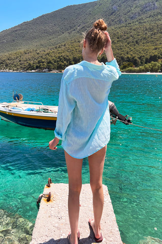 "Taksidepse me" Shirt in Aqua