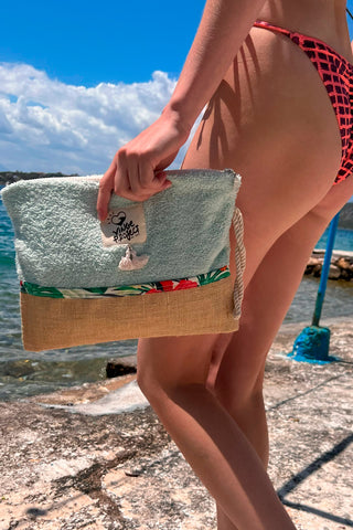Pistachio 𝐌𝐞𝐝𝐢𝐮𝐦 Waterproof Clutch Bag