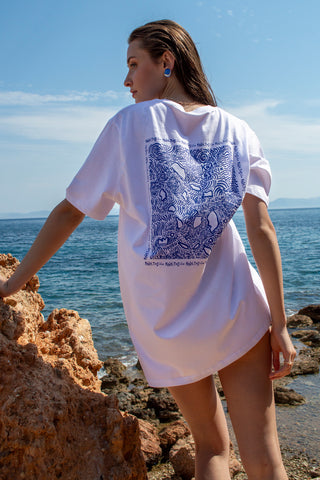 “Kala Taksidia” Oversized White T-Shirt