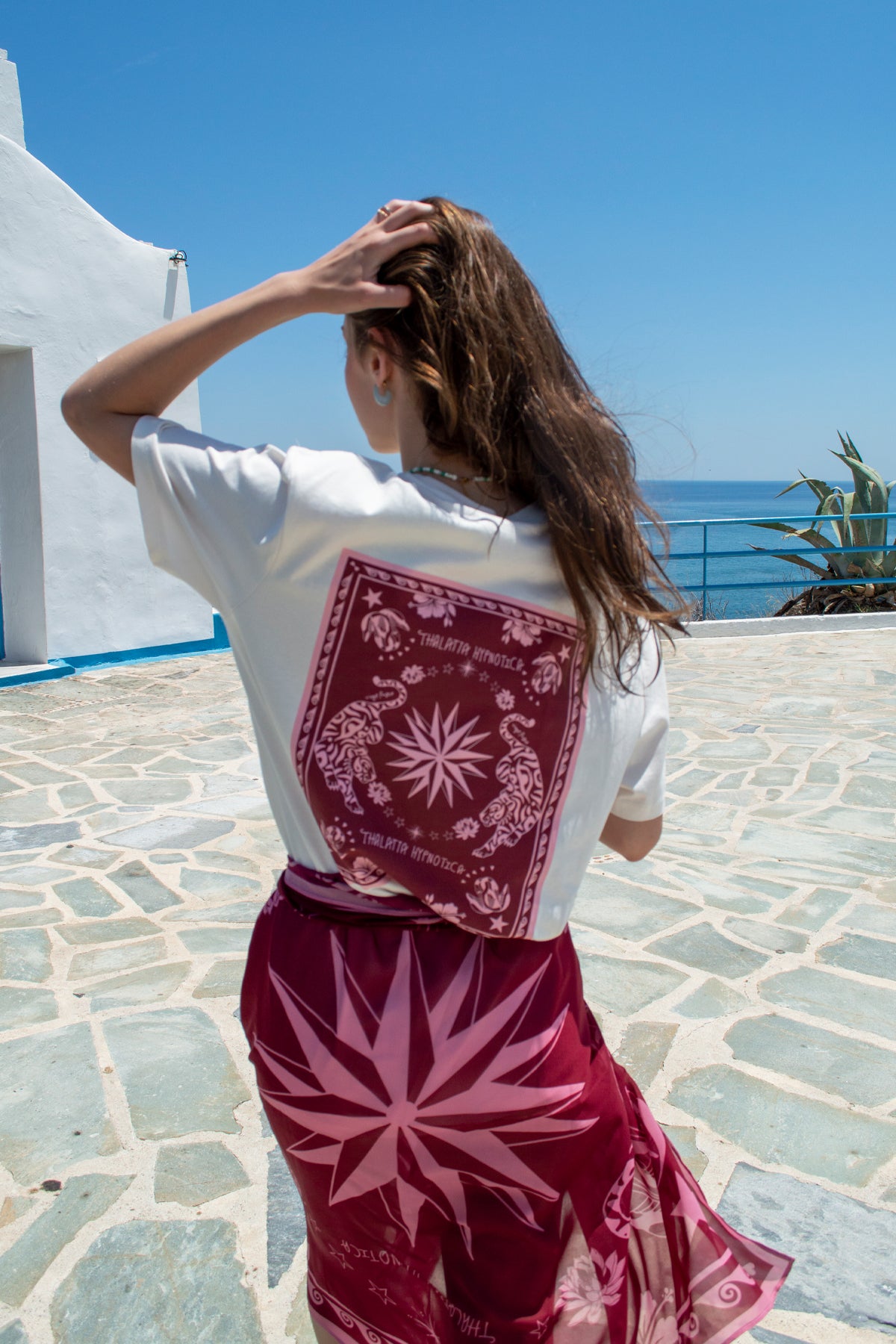 “Thalatta Hypnotica” Oversized Off White T-Shirt