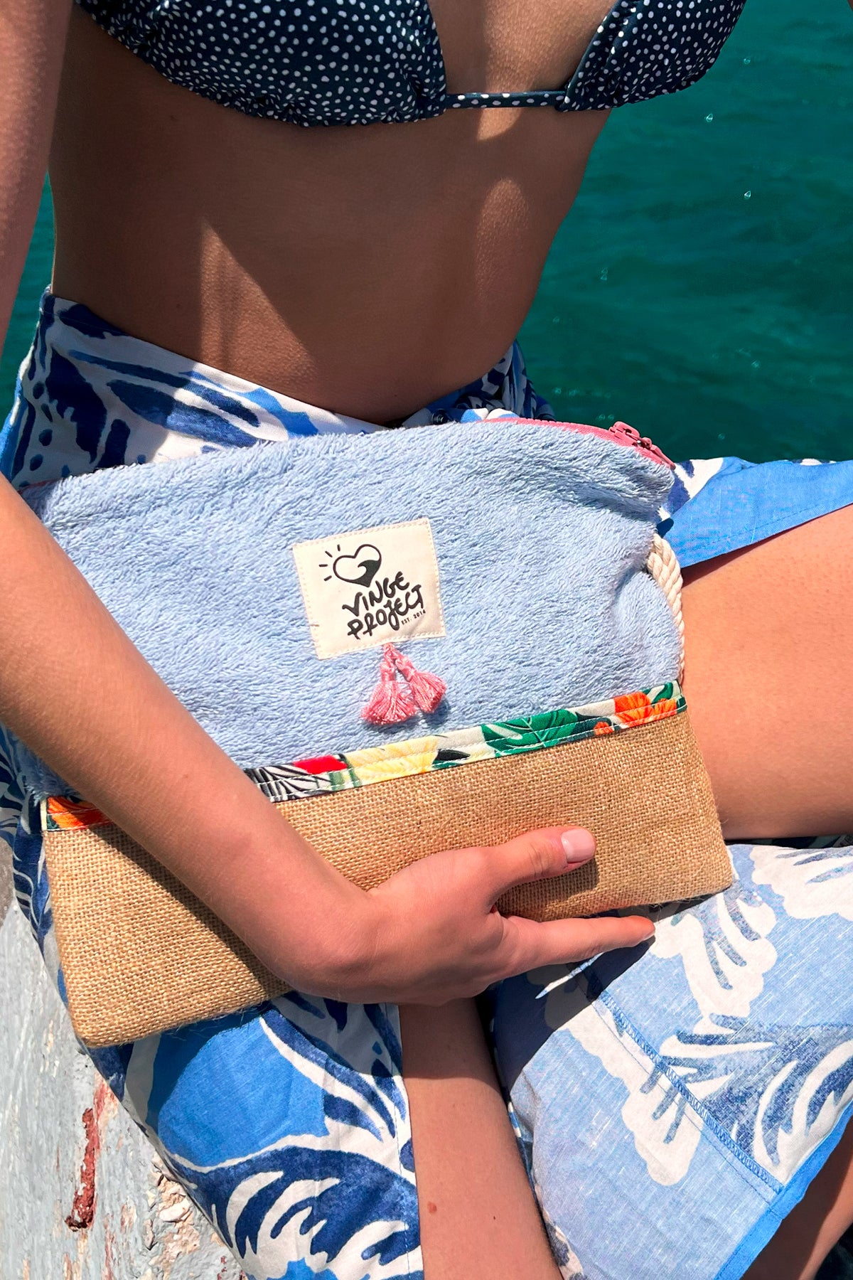 Lagoon 𝐌𝐞𝐝𝐢𝐮𝐦 Waterproof Beach Clutch Bag