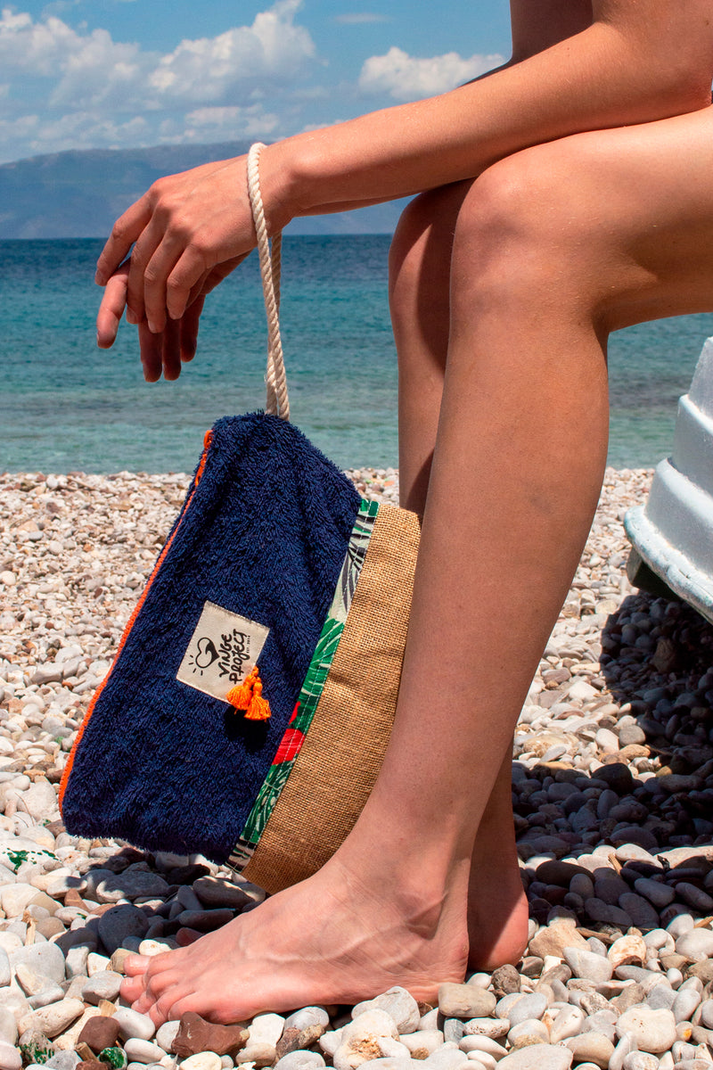 Sailor 𝐌𝐞𝐝𝐢𝐮𝐦 Waterproof Clutch Bag
