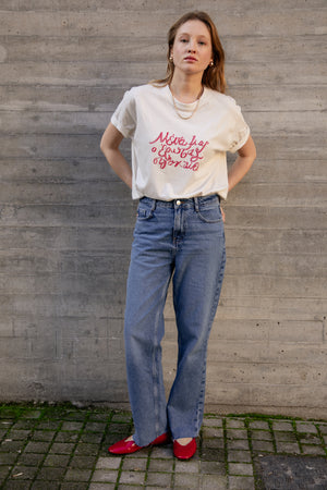 " Mesa mas o Erotas " Cream T-Shirt 𝗢𝗻𝗲 𝗦𝗶𝘇𝗲