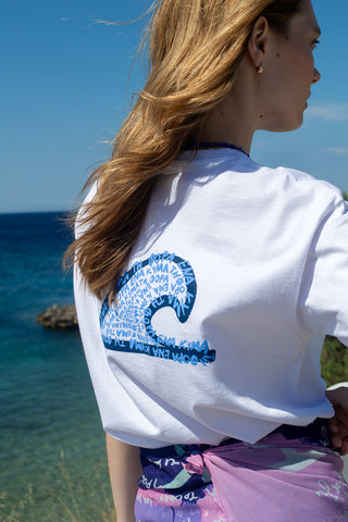 "Ena Kima ti Fora" Embroidered White T-Shirt