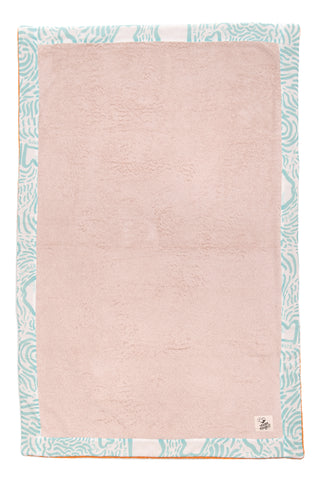 "Kala Taksidia" Beach Towel in Pistachio & Crema