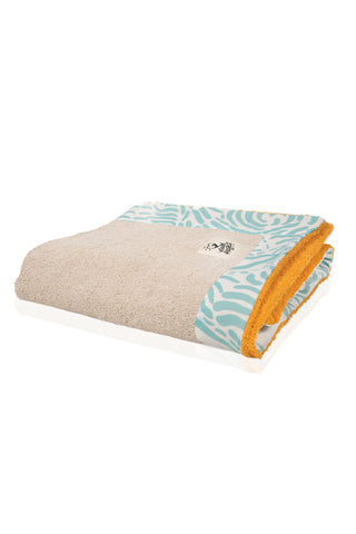 "Kala Taksidia" Beach Towel in Pistachio & Crema