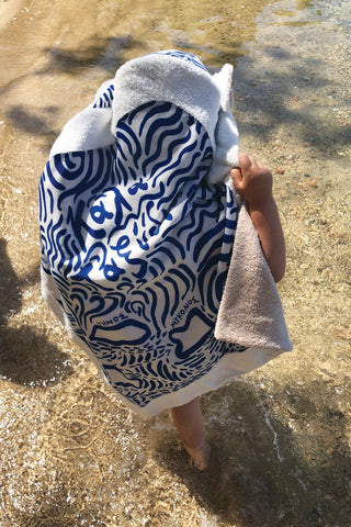"Kala Taksidia" Kid’s Towel in Blue & Crema